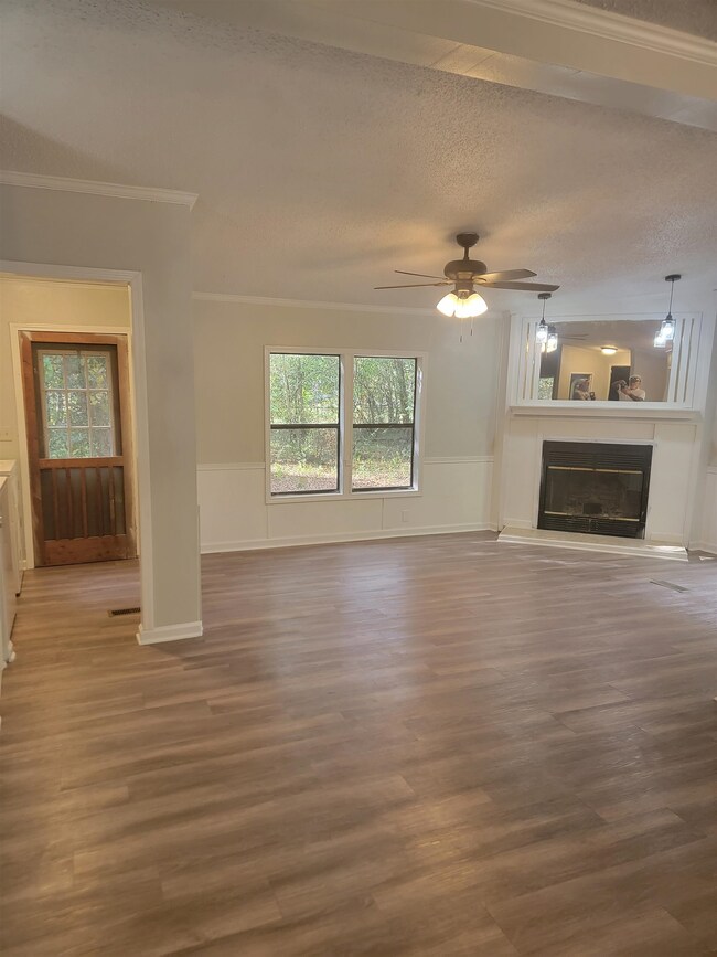 116 Estelle Dr, Crawfordville, FL 32327 - photo 5