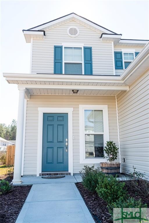 Covered front entry