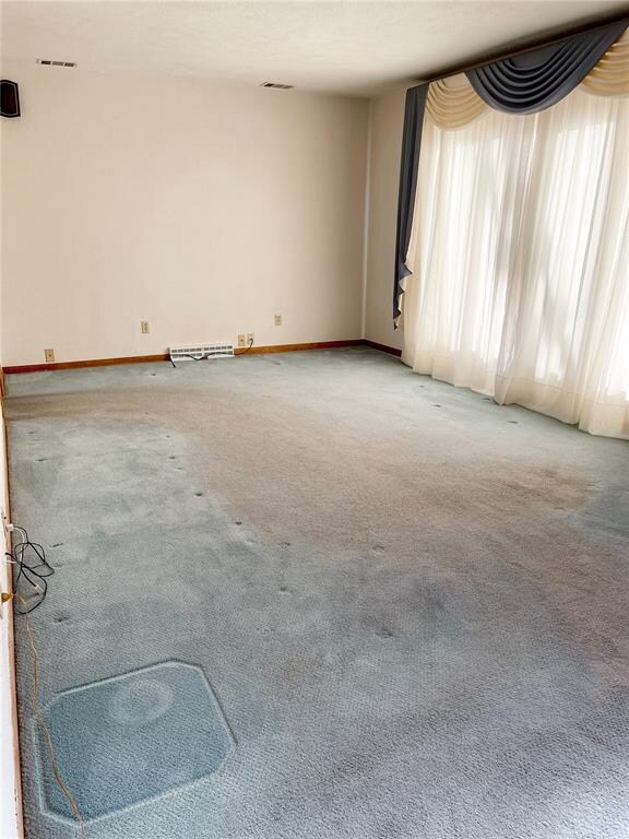 2505 Illinois St SW, Cedar Rapids, IA 52404 - photo 7