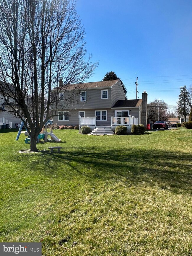 611 Highland Ave, Morton, PA 19070 - photo 3