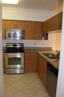 6511 Emerald Dunes Dr unit 204, West Palm Beach, FL 33411 - photo 3