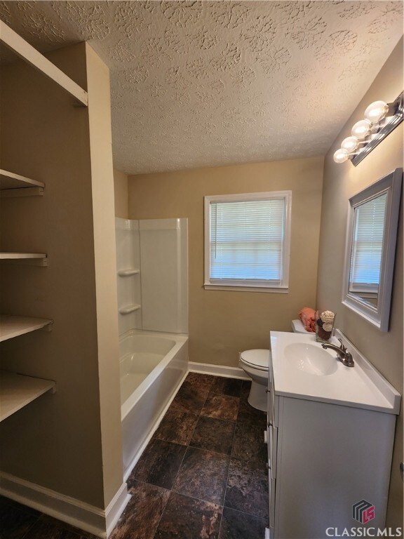 124 N Williamson St, Winder, GA 30680 - photo 6