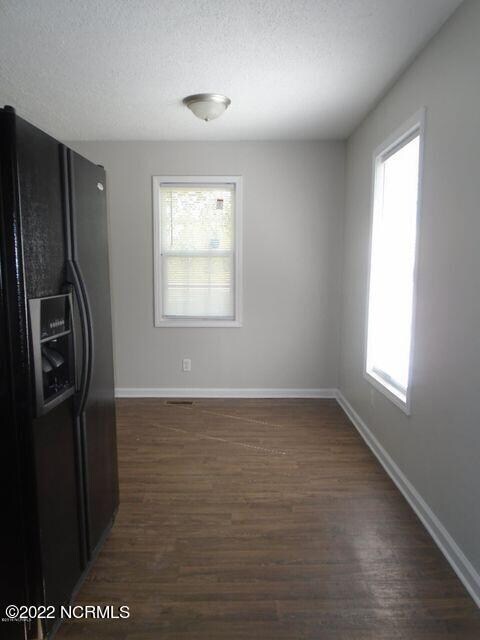 708 Country Club Rd, Jacksonville, NC 28546 - photo 4