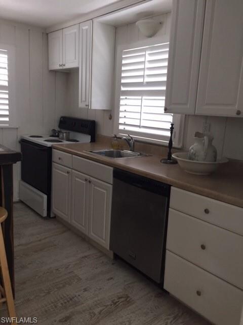 1051 Michigan Ave, Naples, FL 34103 - photo 5