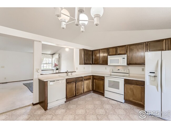 20059 E Wagontrail Ln, Centennial, CO 80015 - photo 7