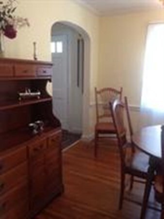 3 Bradford Cir unit 3, Roslindale, MA 02131 - photo 2