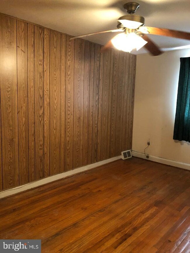 2123 Redthorn Rd, Middle River, MD 21220 - photo 7