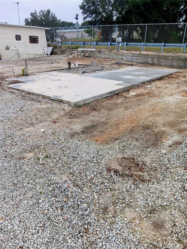 11340 Goldfinch Way, Leesburg, FL 34788 - photo 2