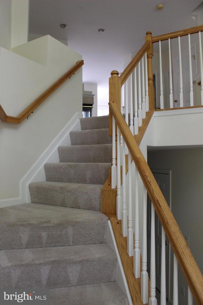 1272 Wild Hawthorn Way, Reston, VA 20194 - photo 6