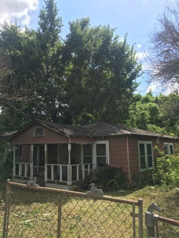 6615 De Priest St, Houston, TX 77091 - photo 4