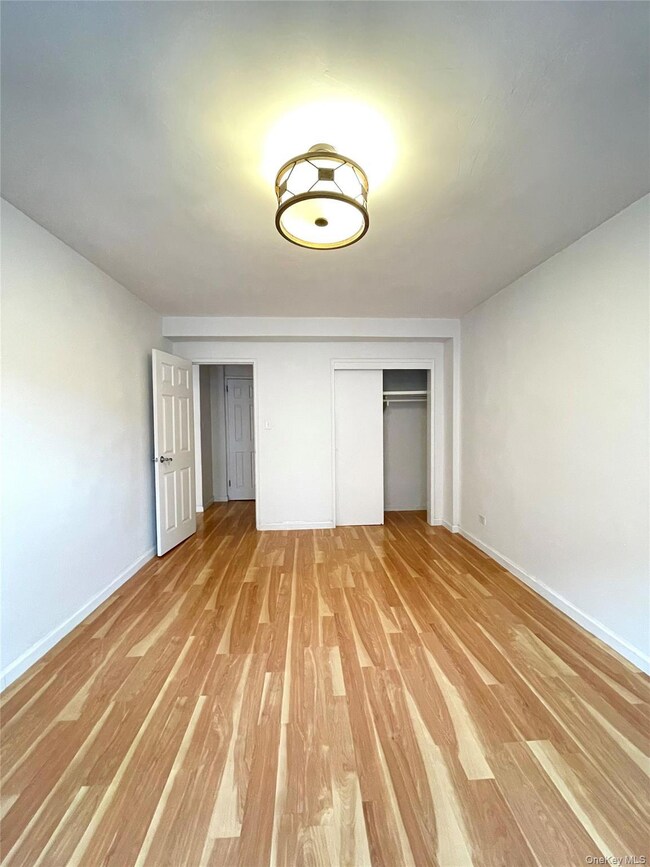 136-04 Cherry Ave unit 3I, Flushing, NY 11355 - photo 7