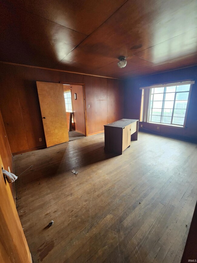 1577 W Franklin St, Elkhart, IN 46516 - photo 6