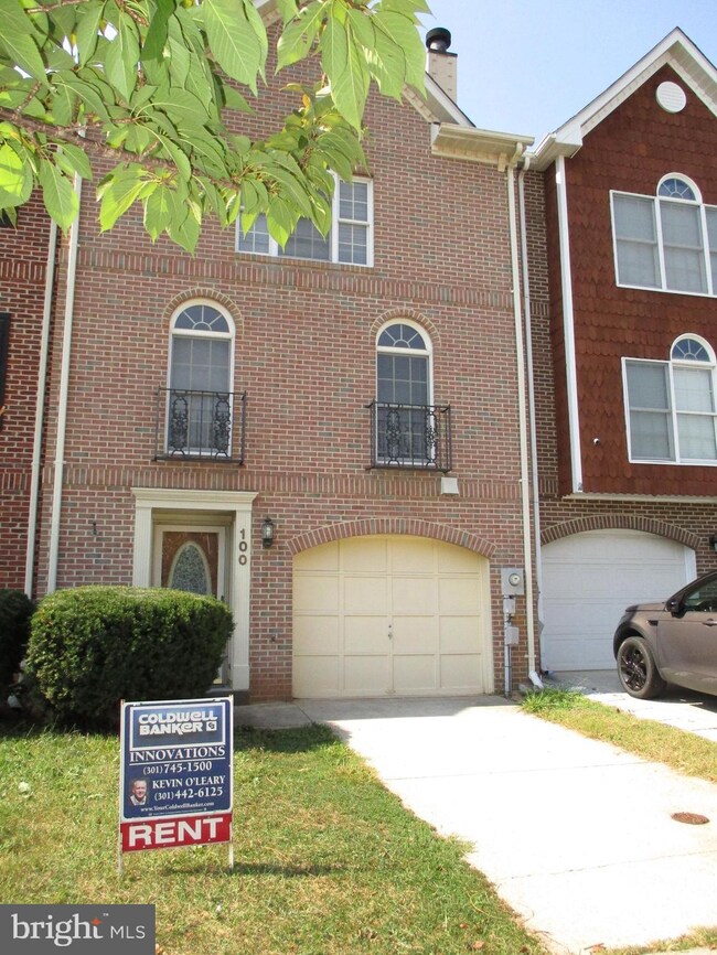 100 Victoria Square, Frederick, MD 21702 - photo 2