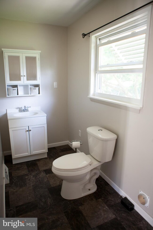 3412 Westview Cir, Greencastle, PA 17225 - photo 4