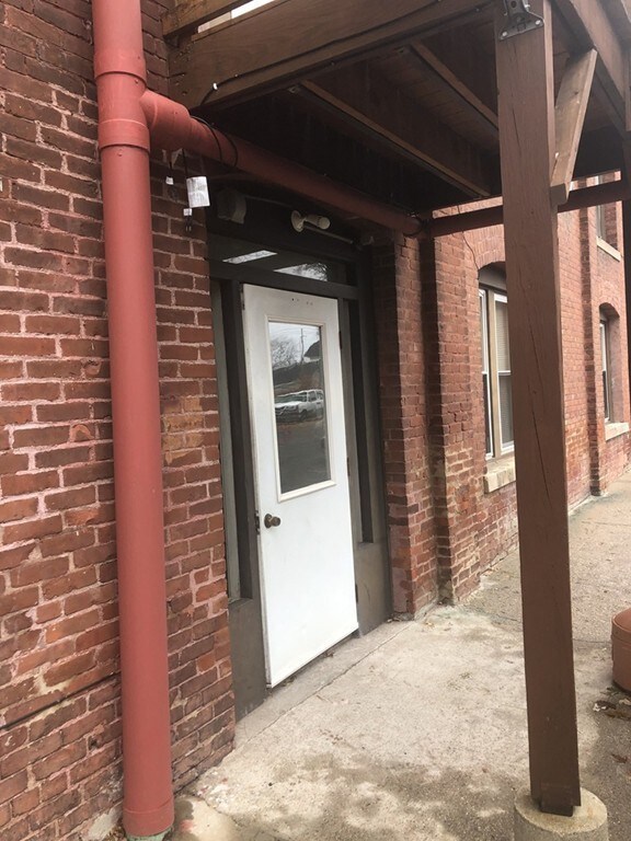 28 Rapalus St unit E, Springfield, MA 01151 - photo 5