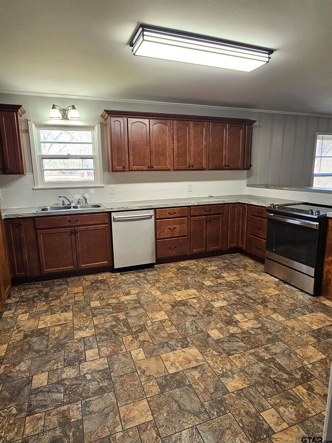 3512 Jan Ave, Tyler, TX 75701 - photo 6