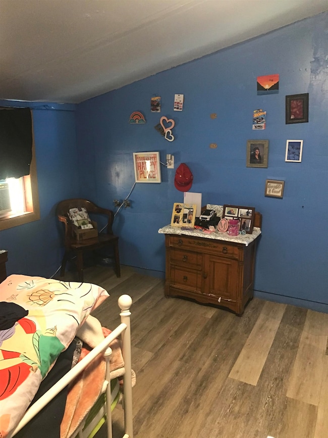 423 E Tenth St, Beaver, OK 73932 - photo 5