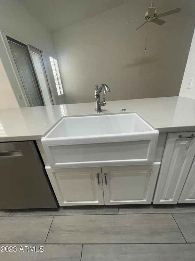 2430 W Hemlock Way, Chandler, AZ 85248 - photo 7