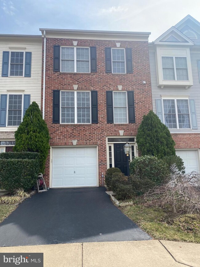 8947 Benchmark Ln, Bristow, VA 20136 - photo 2