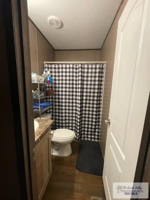 2nd Bathroom