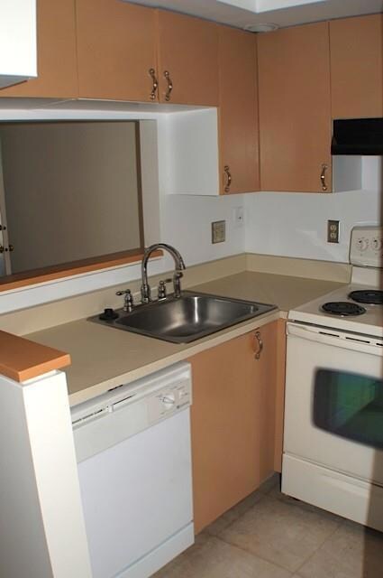 24 High Bluff Dr unit 24, Kennebunk, ME 04043 - photo 5