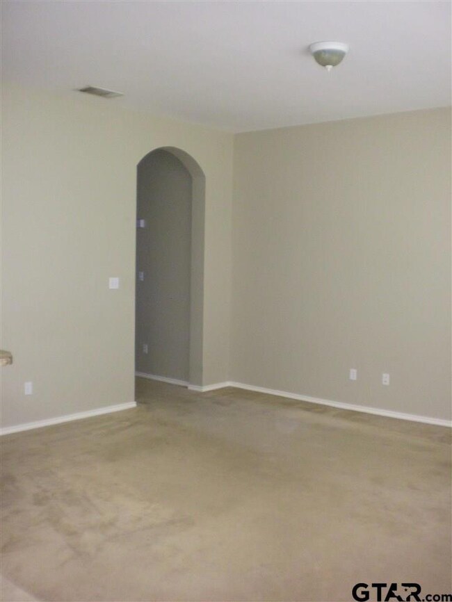 5933 5933 Mesquite, Tyler, TX 75707 - photo 2