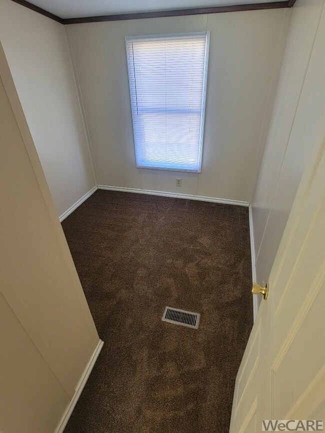 746 N Main St, Ada, OH 45810 - photo 6