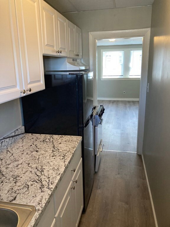 94 Snell St unit 2W, Fall River, MA 02721 - photo 6