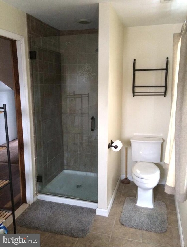 391 Walnut Ave, Gloucester City, NJ 08030 - photo 6