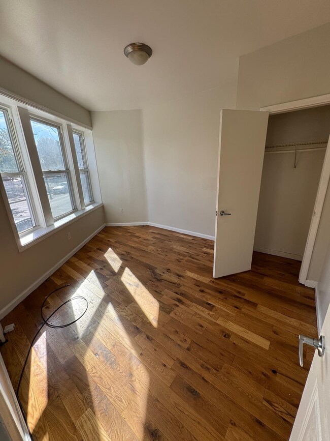 1873 Stratford Ave unit 11, Bridgeport, CT 06607 - photo 2