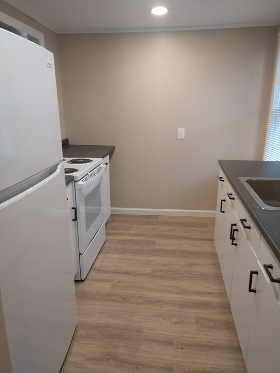 204 Main St unit 204D, Monson, MA 01057 - photo 2