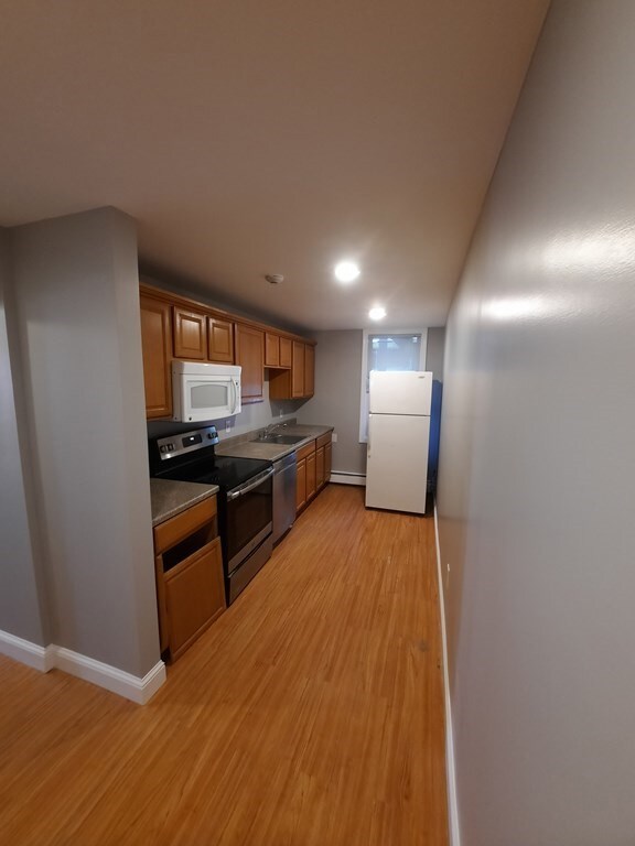 18 Bridge St unit 1, Salem, MA 01970 - photo 3