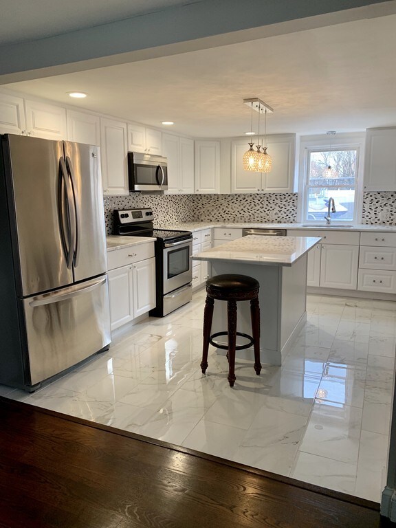 29 Hanson St, Salem, MA 01970 - photo 2