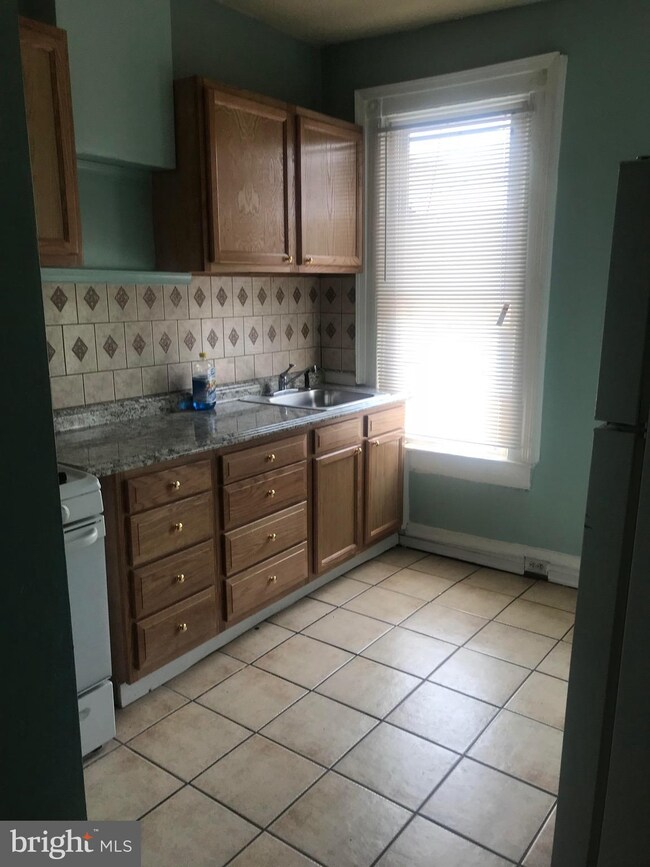 1421 E Lafayette Ave, Baltimore, MD 21213 - photo 6