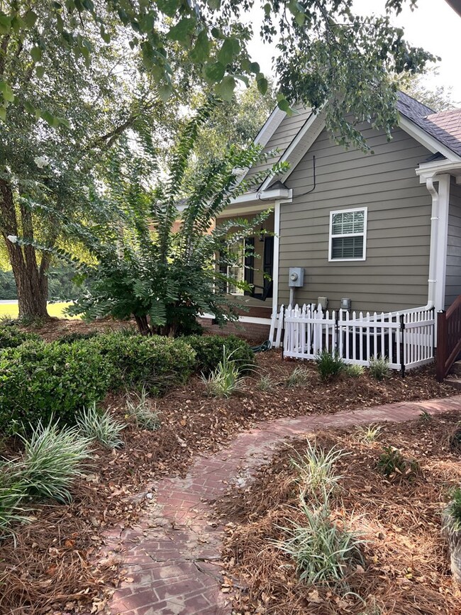 37 Pebble Hill Dr S, Tifton, GA 31793 - photo 2