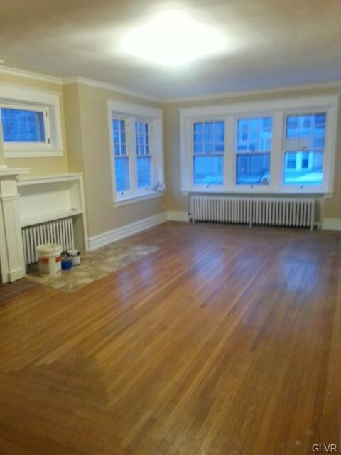 128 N 15th St unit 2, Allentown, PA 18102 - photo 2