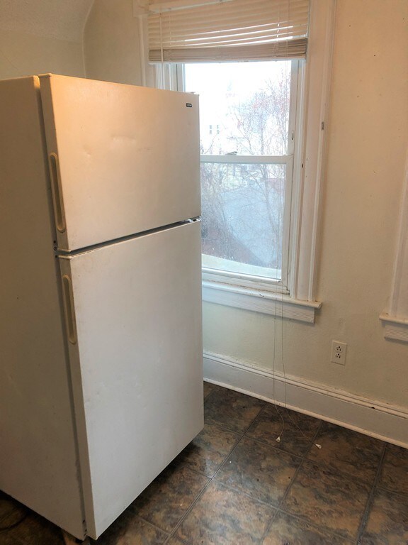 40 Elmdale St unit 3, West Springfield, MA 01089 - photo 5