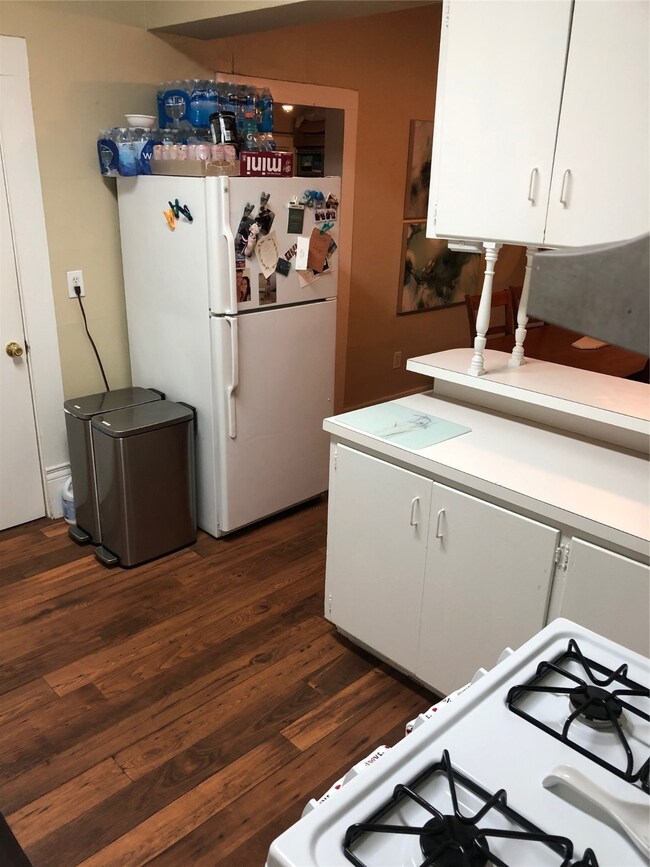 838 Arlington St, Houston, TX 77007 - photo 7