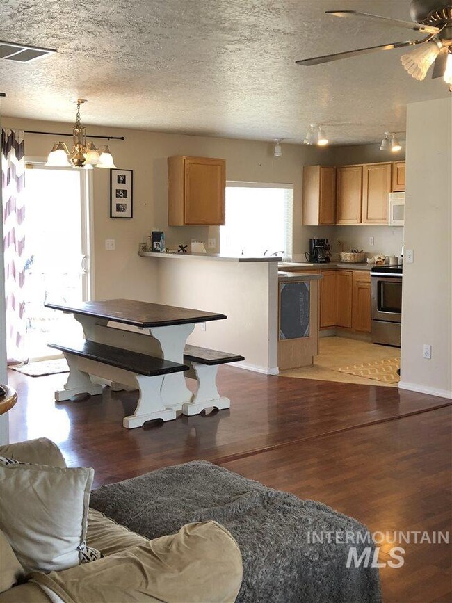 1301 W Hasket Cir, Nampa, ID 83686 - photo 3