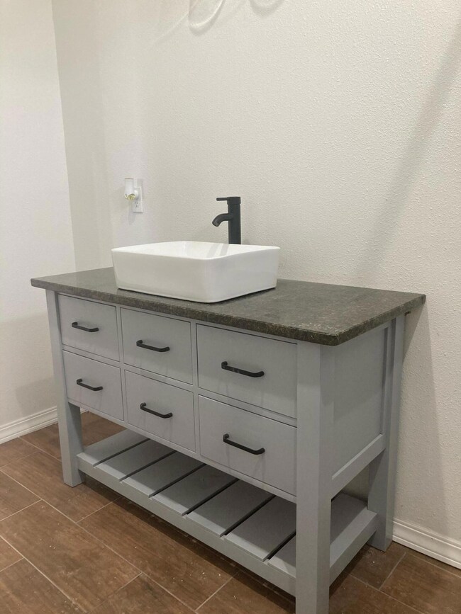 817 Jones Point Place, El Paso, TX 79928 - photo 5