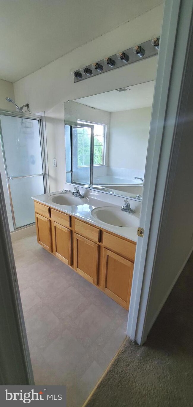 10258 Housely Place, White Plains, MD 20695 - photo 7