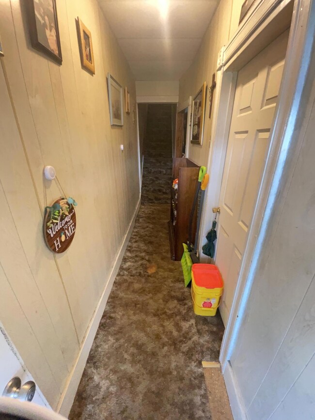 16 Laurel St, Wilkes Barre, PA 18702 - photo 7