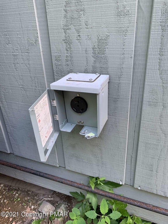 235 Azalea St, Kunkletown, PA 18058 - photo 6