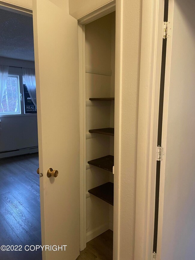 8600 Boundary Ave unit I2, Anchorage, AK 99504 - photo 6