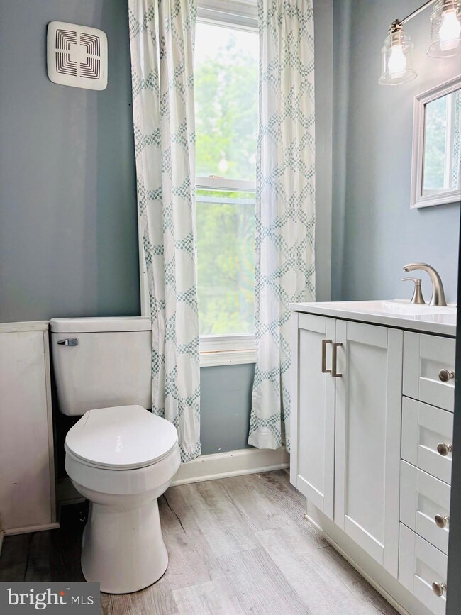 3368 Oley Turnpike Rd, Reading, PA 19606 - photo 4