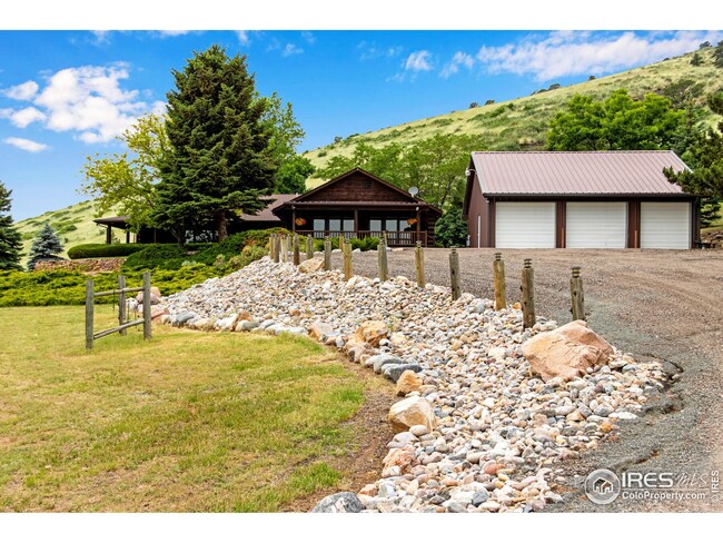 Charming small acreage property