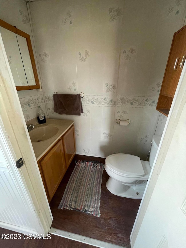 1/2 bathroom