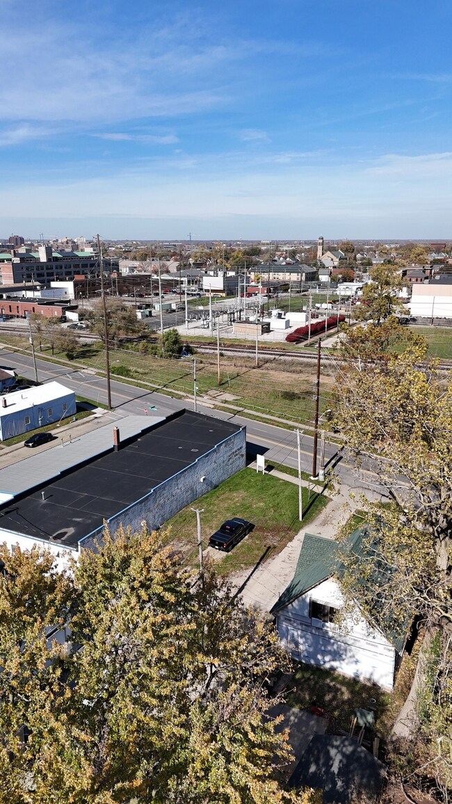 1511 Southeastern Ave, Indianapolis, IN 46201 - photo 5