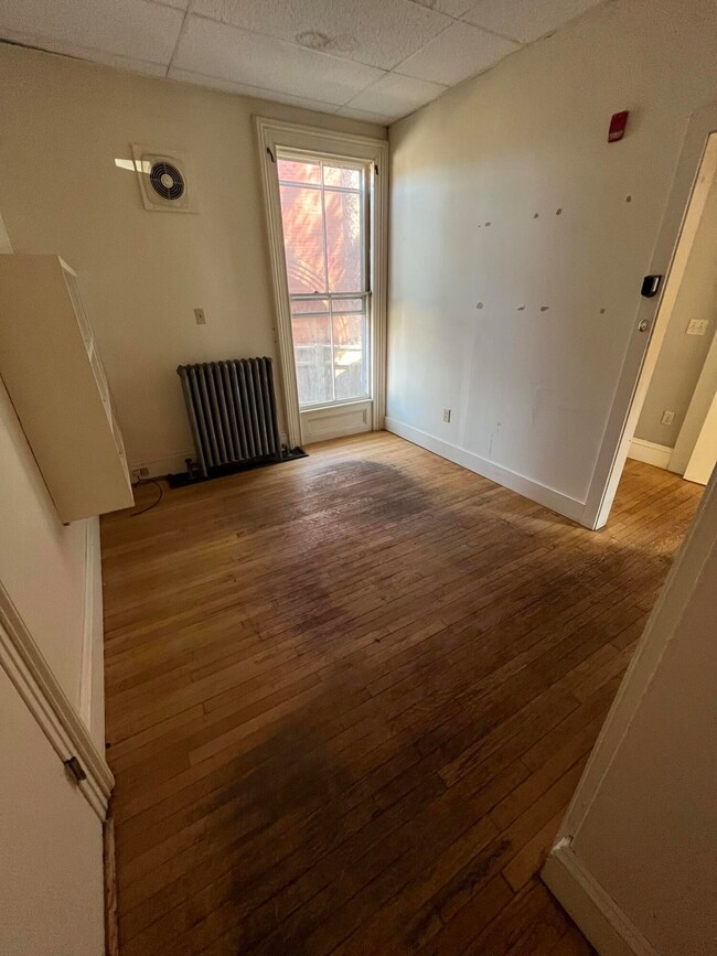 269 Vaughan St, Portland, ME 04102 - photo 3