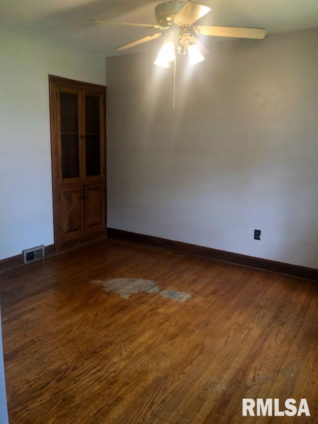 1728 E Locust St unit A, Davenport, IA 52803 - photo 2